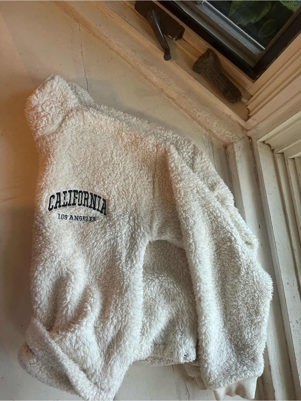 Altar'd State Cream Sherpa Half-Zip Sweatshirt with California Logo - Picture 2 of 4